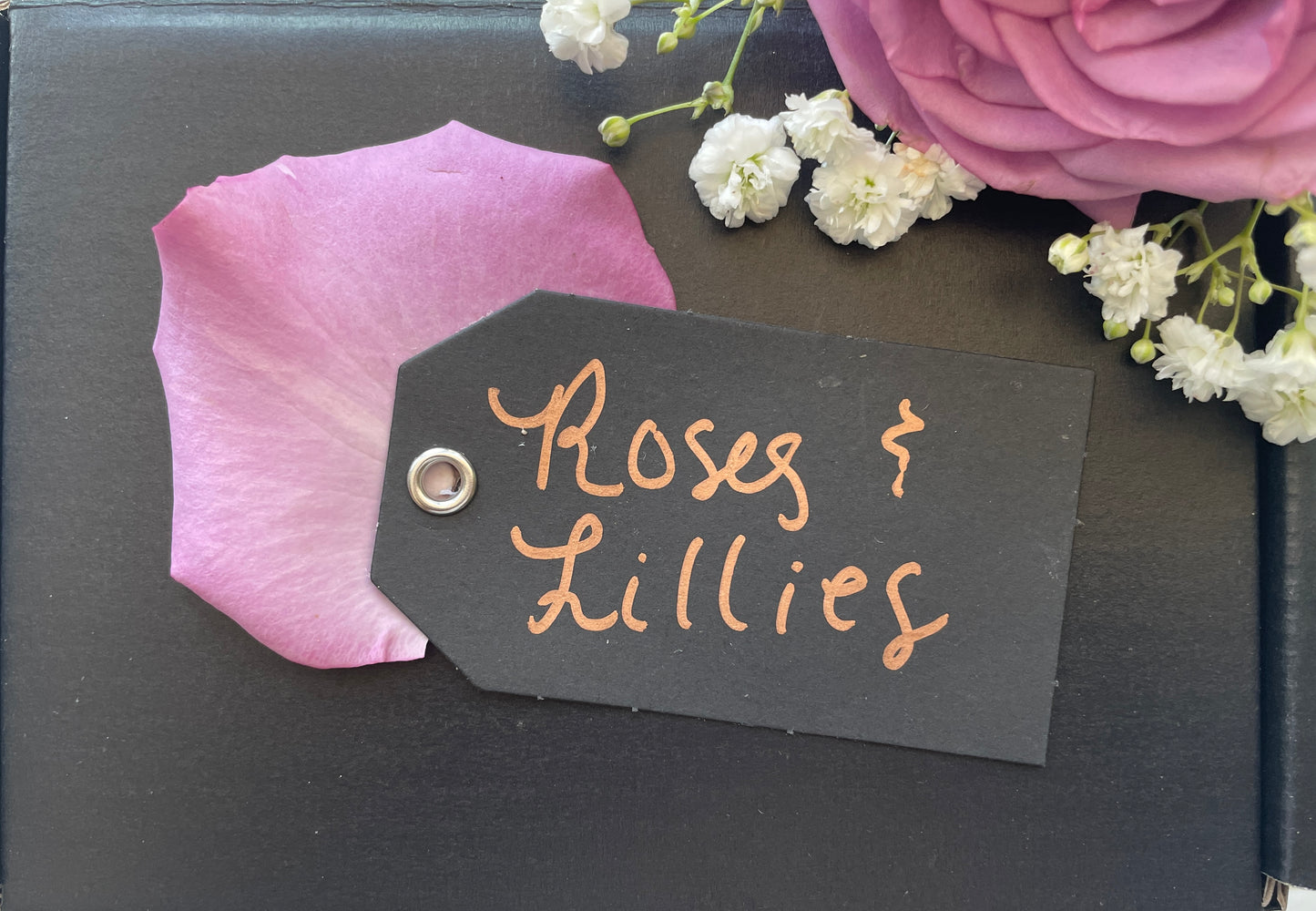 Roses & Lillies Gift Set